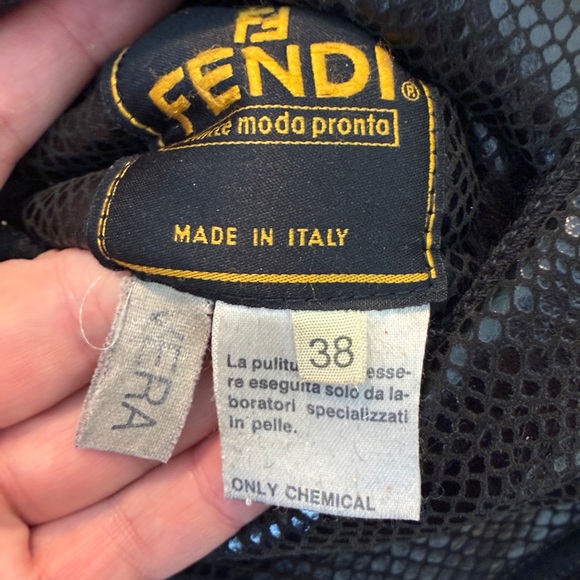 Vintage 90s Fendi Pellicce Moda Pronto Black Oversized Shearling Coat Size 38 M - Picture 12 of 17